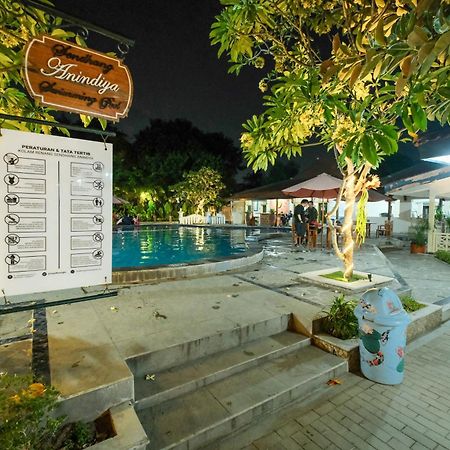 Royal Brongto Hotel Γιογκιακάρτα Εξωτερικό φωτογραφία